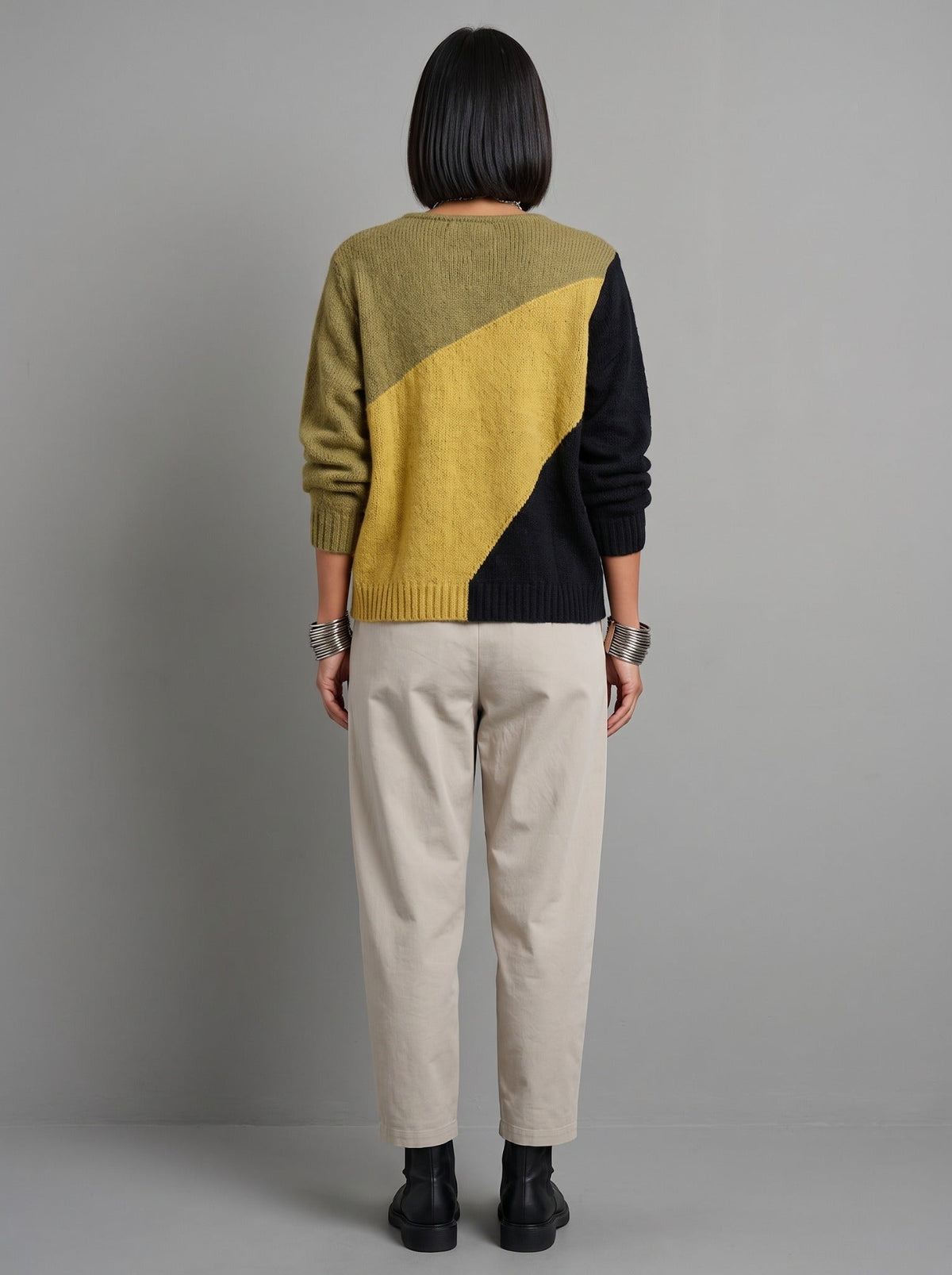 Cárdigan Ocre — espalda