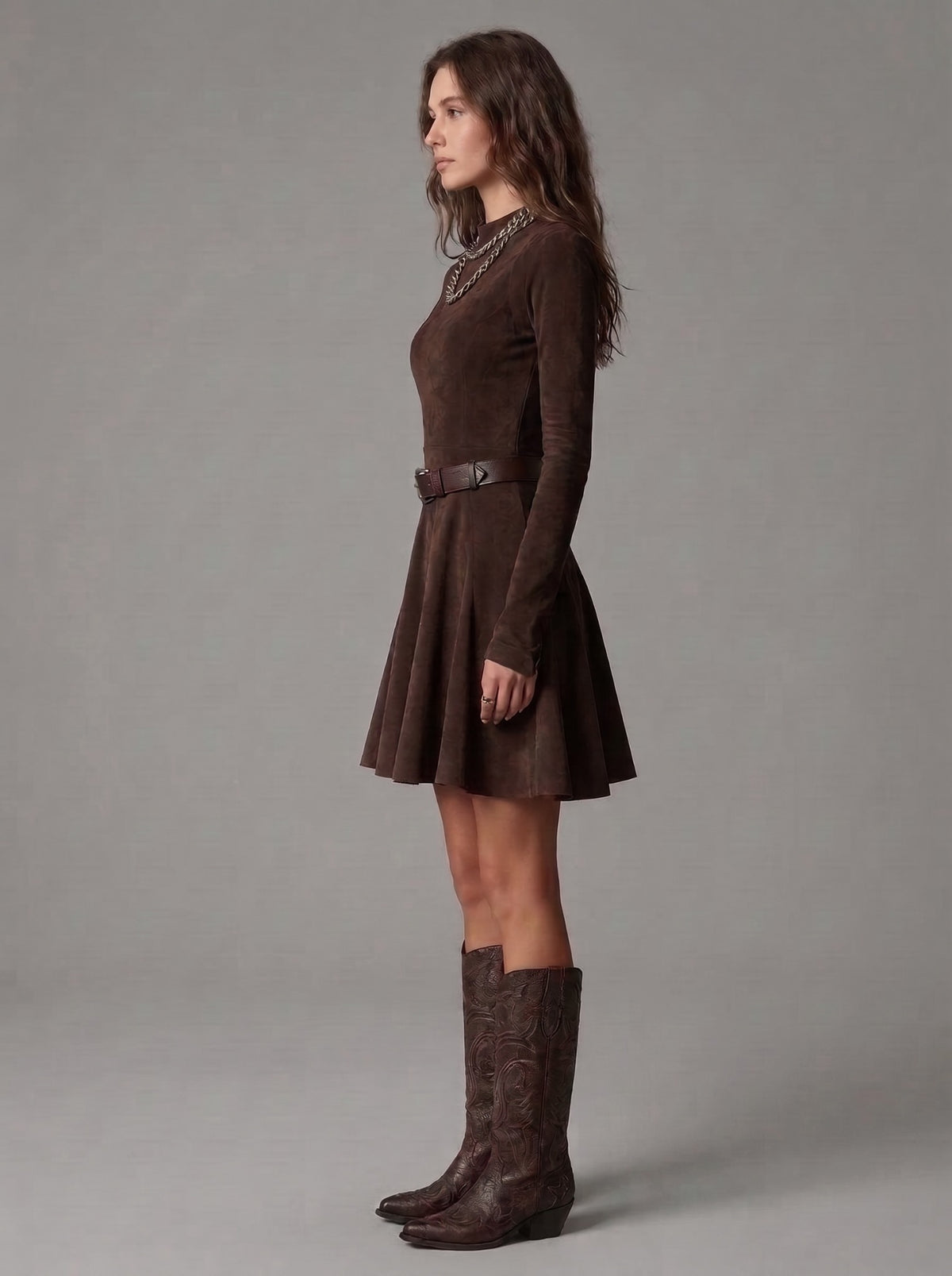 Vestido Noemi — Marrón oscuro, lateral